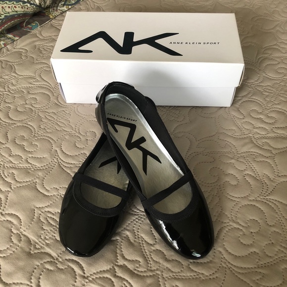 Anne Klein Sport Shoes - Anne Klein Sport Patent Leather Mary Janes - 8M Anne Klein Sport Shoes - Anne Klein Sport Patent Leather Mary Janes - 8M